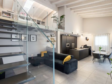 Via San Carlo, 13 - Cologno Al Serio