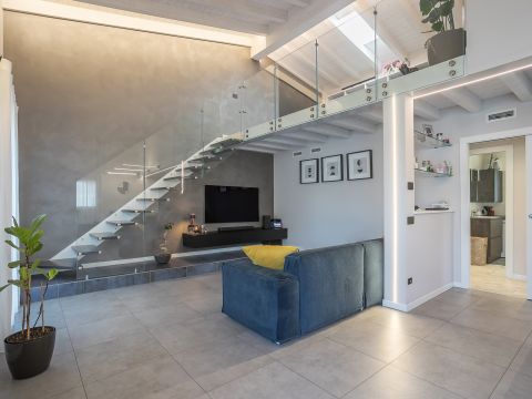 Via San Carlo, 13 - Cologno Al Serio