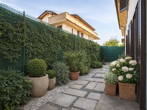 Via delle Industrie, 13 - Osio Sotto