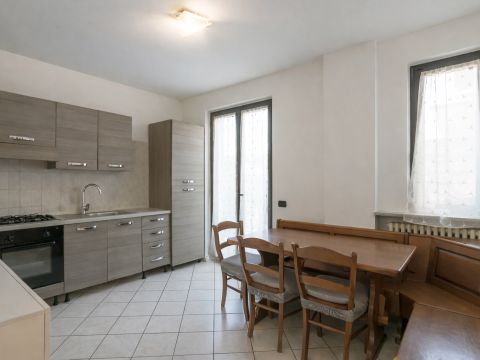 Via delle Industrie, 13 - Osio Sotto