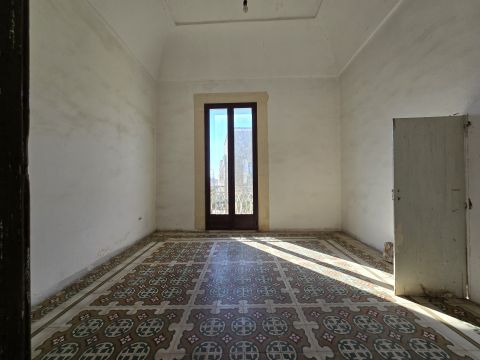 Via Cavour, 112 - Salice Salentino