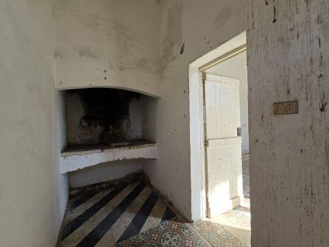 Via Cavour, 112 - Salice Salentino