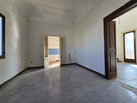 Via Cavour, 112 - Salice Salentino