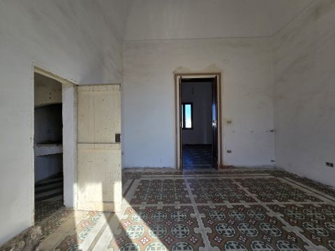 Via Cavour, 112 - Salice Salentino