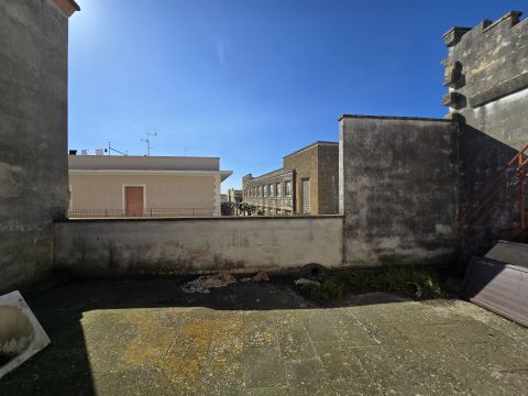 Via Cavour, 112 - Salice Salentino