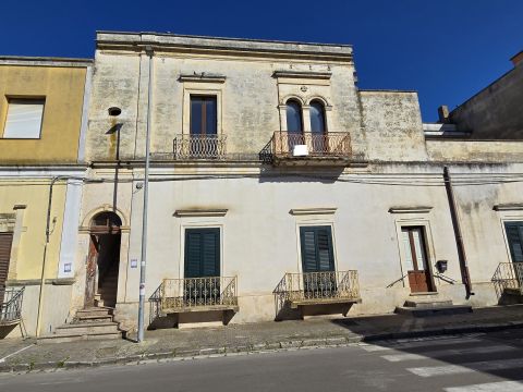 Via Cavour, 112 - Salice Salentino