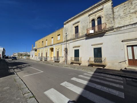 Via Cavour, 112 - Salice Salentino