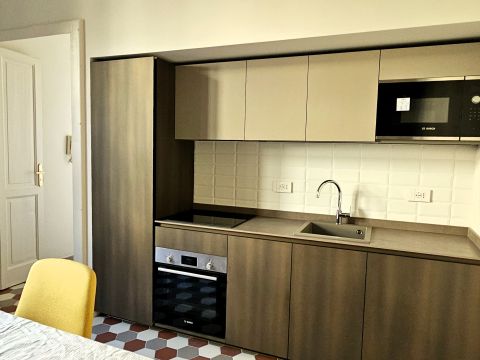 Via Gian Francesco Bellezia, 7 - Torino