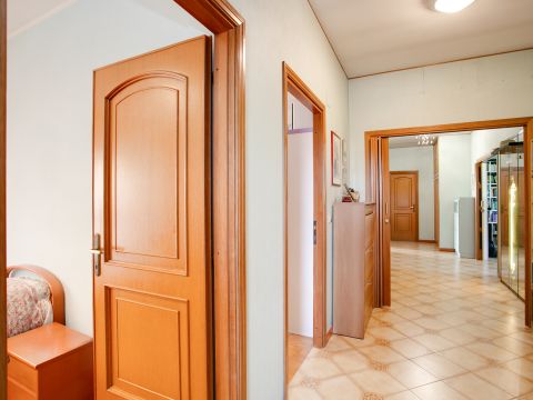 Via Roccabernarda, 48 - Roma