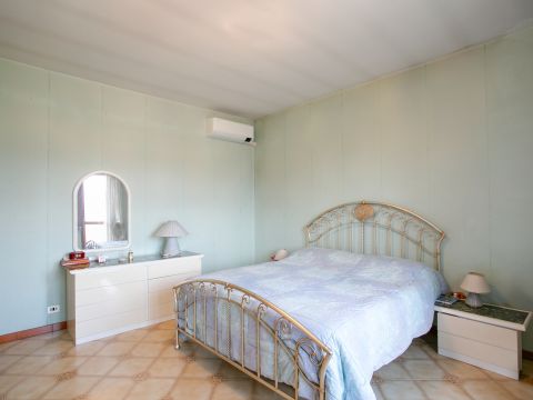 Via Roccabernarda, 48 - Roma