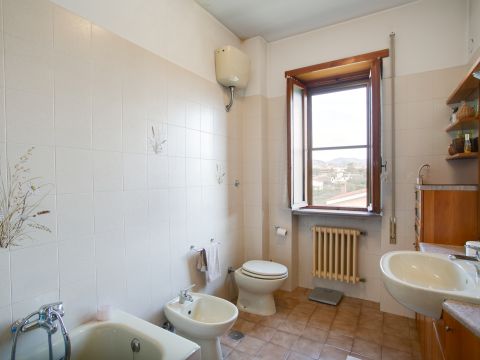 Via Roccabernarda, 48 - Roma