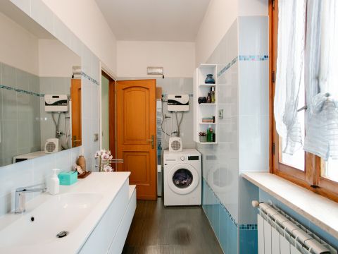 Via Roccabernarda, 48 - Roma