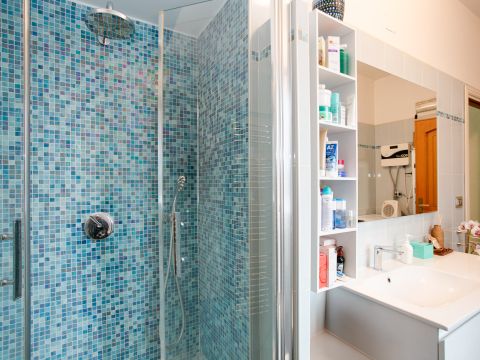 Via Roccabernarda, 48 - Roma