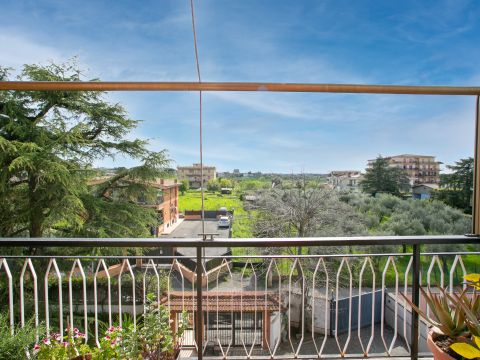 Via Roccabernarda, 48 - Roma