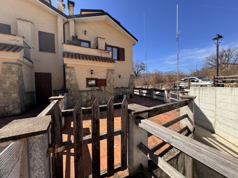 Via Valle Maggiore, lucoli - Lucoli