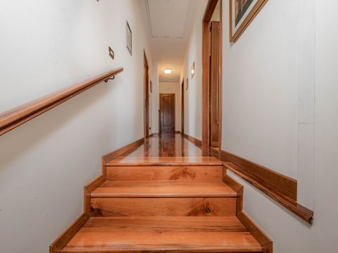 Via I. Nievo, 28 - Ponte San Nicolò