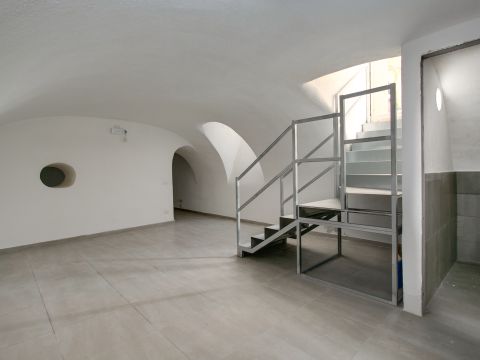 Via dei Quattro Cantoni, 9a - Roma