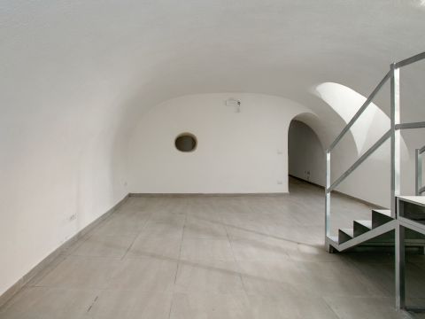 Via dei Quattro Cantoni, 9a - Roma