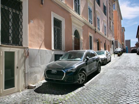 Via dei Quattro Cantoni, 9a - Roma