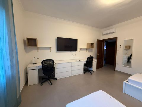 Via Monte Epomeo, 3 - Roma