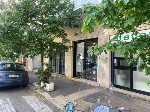 Via Ugo Balzani, 79 - Roma