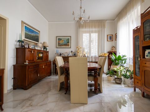 Via Aldo Barbaro, 30 - Catanzaro