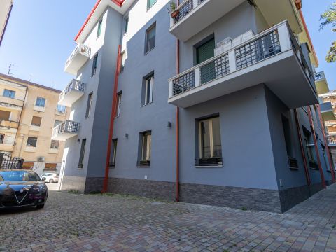 Via Aldo Barbaro, 30 - Catanzaro