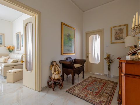 Via Aldo Barbaro, 30 - Catanzaro