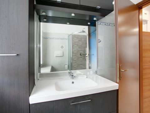 Via Generale Giuseppe Valle, 42 - Roma