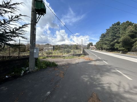 Campo Nessunescluso, Segreta, Belpasso CT, Italia - Belpasso