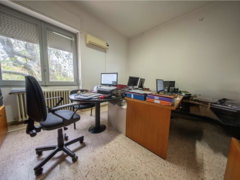 Viale Adua, 42 - Sassari