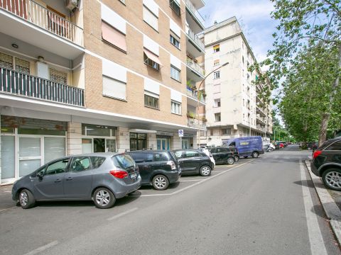 Via Olevano Romano, 228 - Roma