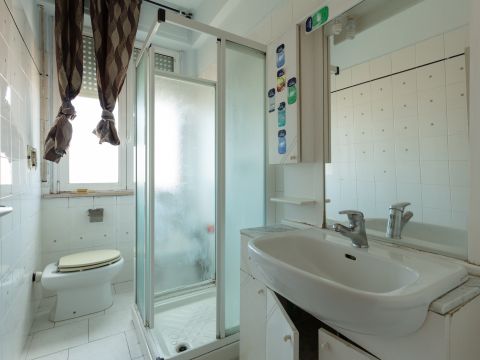 Via Jacopo Sgarallino, 46 - Livorno