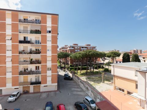 Via Jacopo Sgarallino, 46 - Livorno