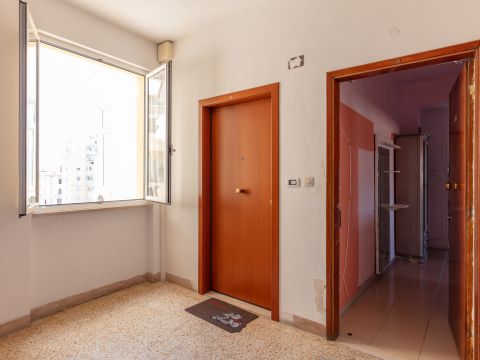 Via Jacopo Sgarallino, 46 - Livorno