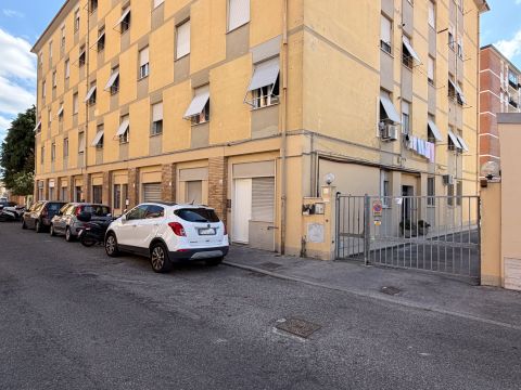 Via Jacopo Sgarallino, 46 - Livorno