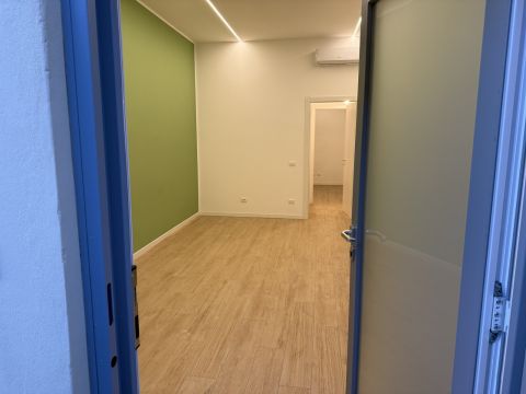 Via Giuseppe Candiani, 119 - Milano