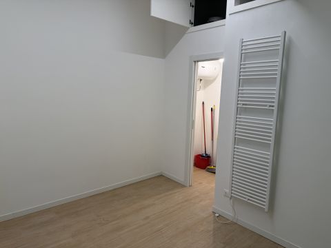 Via Giuseppe Candiani, 119 - Milano