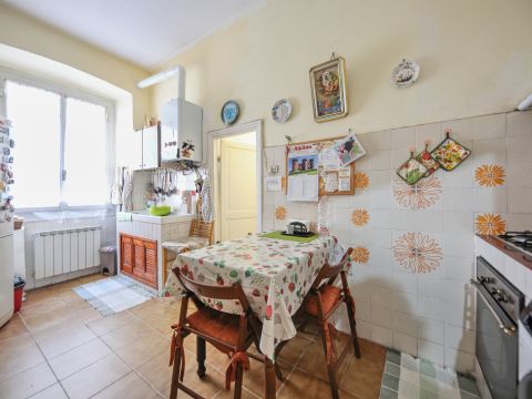 Via del Lagaccio, 12 - Genova