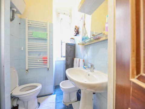 Via del Lagaccio, 12 - Genova