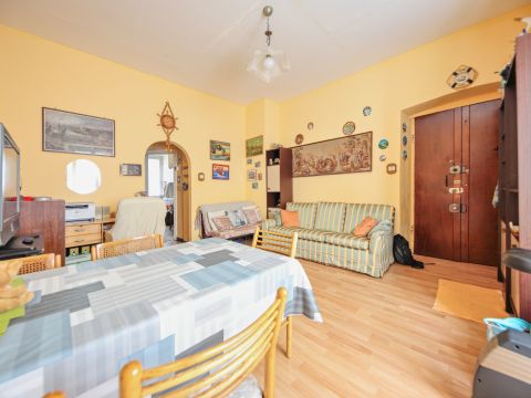 Via del Lagaccio, 12 - Genova