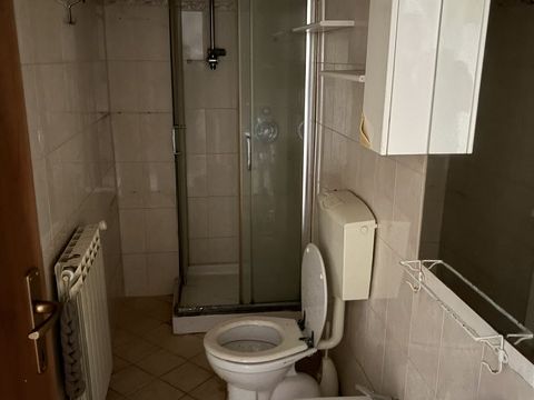 Via Oglio, 15 - Montemurlo