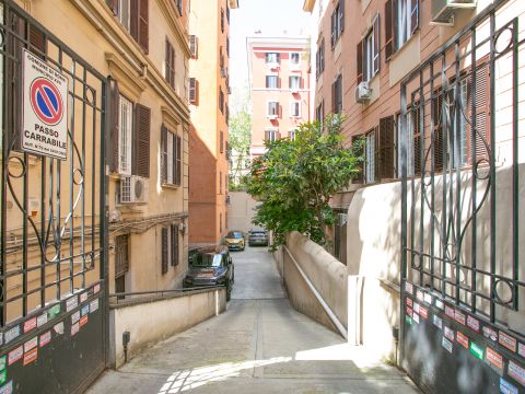 Via Caio Mario, 14A - Roma