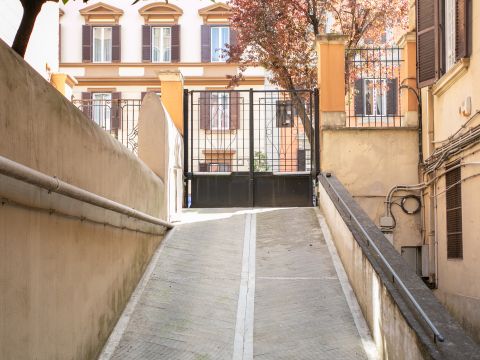 Via Caio Mario, 14A - Roma