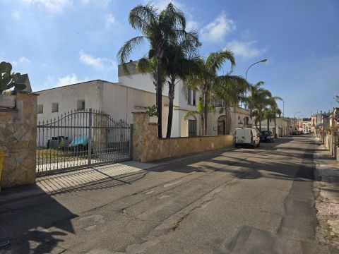 Via Santa Cesarea Terme, 72 - Minervino Di Lecce