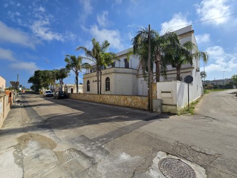 Via Santa Cesarea Terme, 72 - Minervino Di Lecce