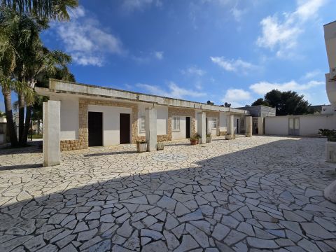 Via Santa Cesarea Terme, 72 - Minervino Di Lecce
