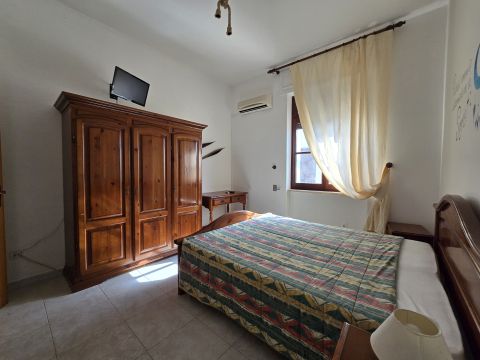 Via Santa Cesarea Terme, 72 - Minervino Di Lecce