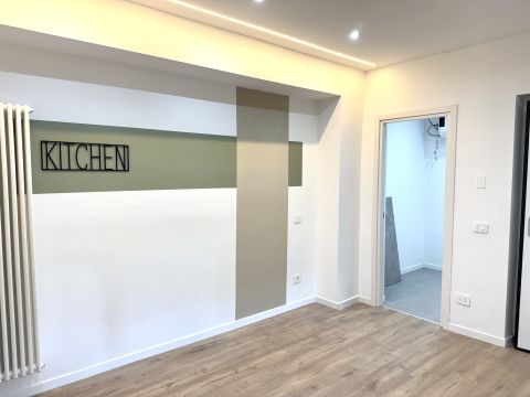 Via Roncaglia, 14 - Milano