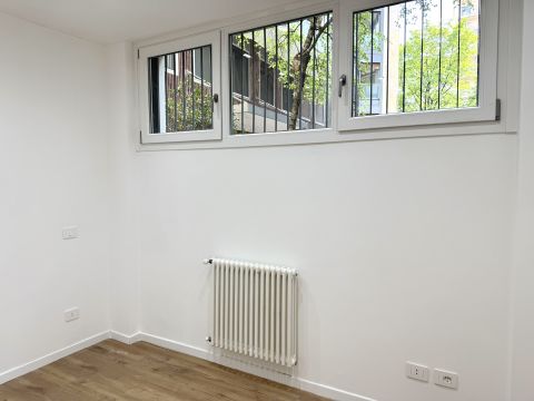 Via Roncaglia, 14 - Milano